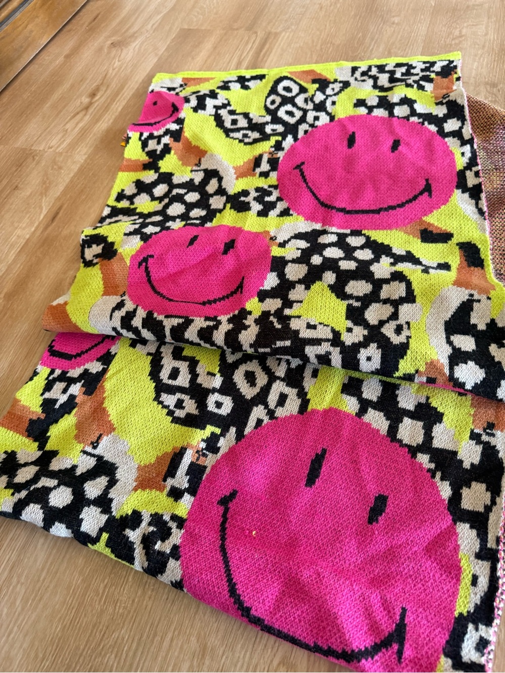 Farm Rio Tucanissimo Smiley® Scarf - Picture 6 of 6